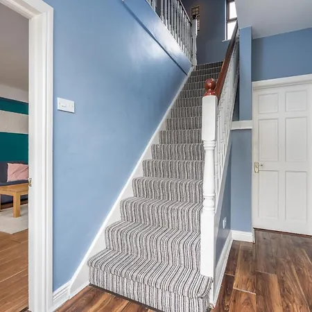 Evans Lane Townhouse No 7 *